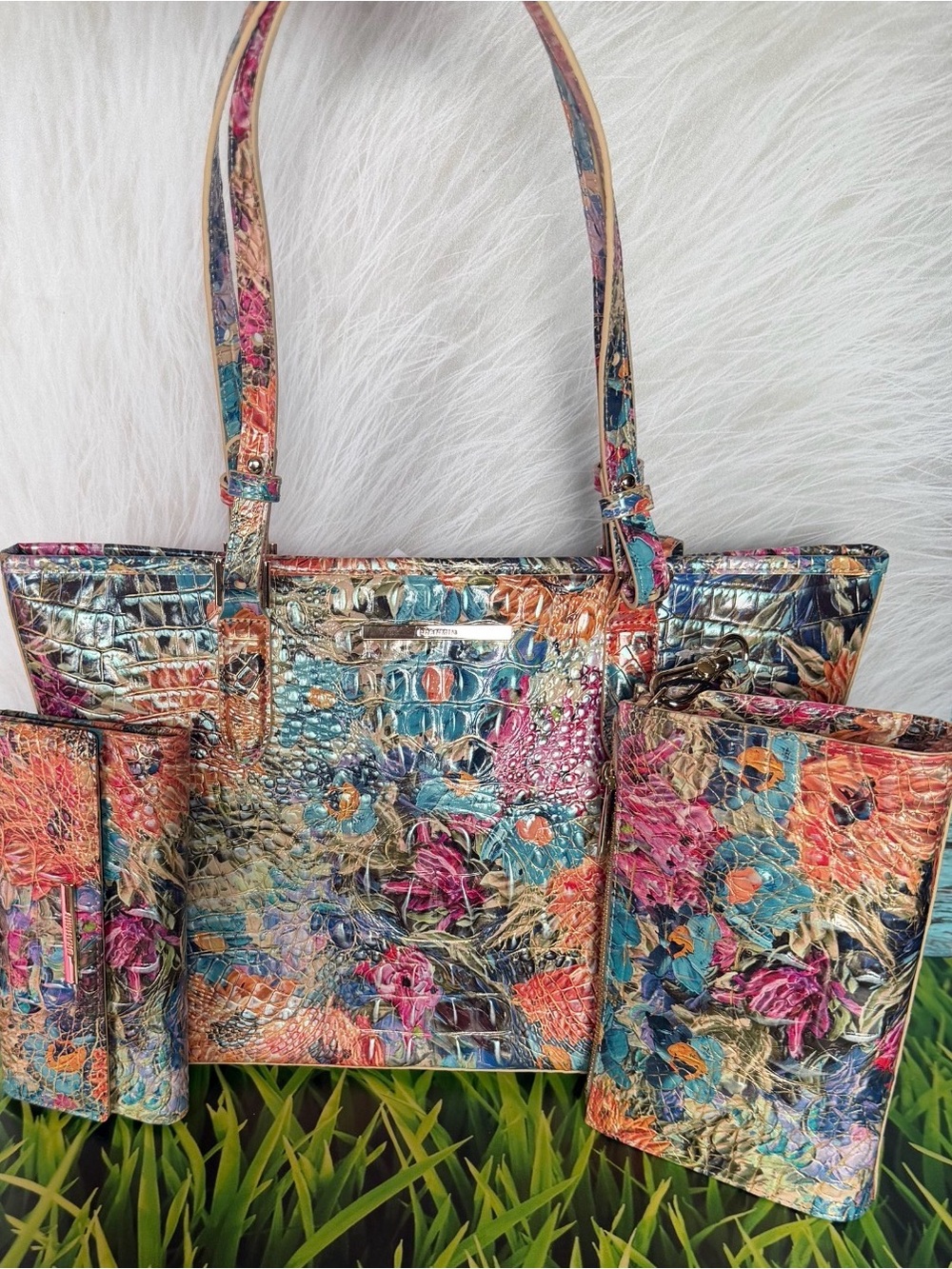 HTF 3 PIECE SET 🌼 BRAHMIN LASSO MED ASHER AND DAISY AND CORDELIA WALLET NWT FIRM - Picture 6 of 10